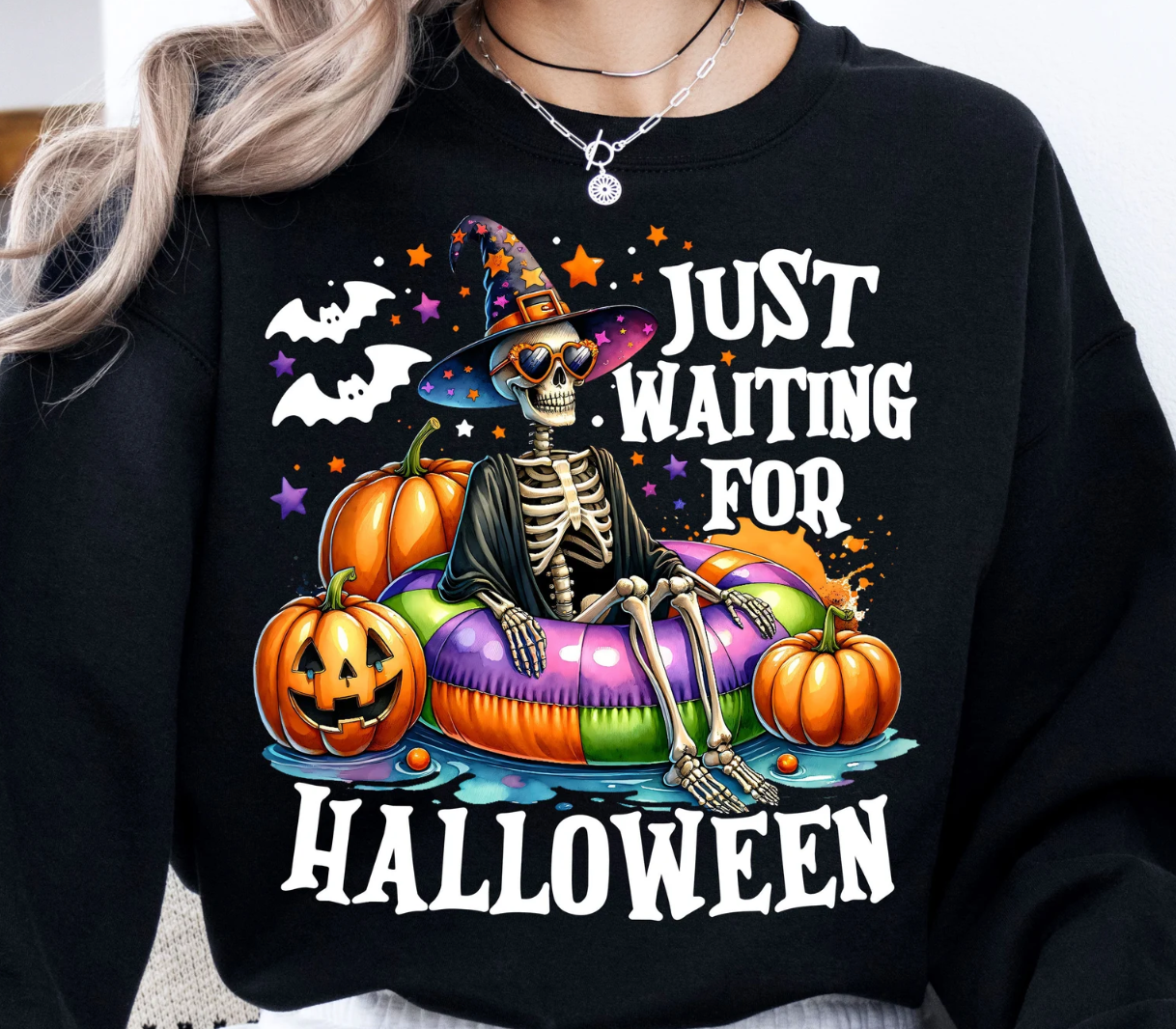 Sweatshirt "JUST WAITING FOR HALLOWEEN"