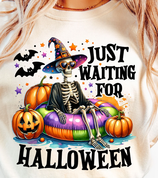 Sweatshirt "JUST WAITING FOR HALLOWEEN"